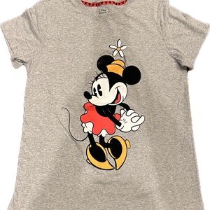 Woman's casual graphic Minnie Mouse tee shirt.
